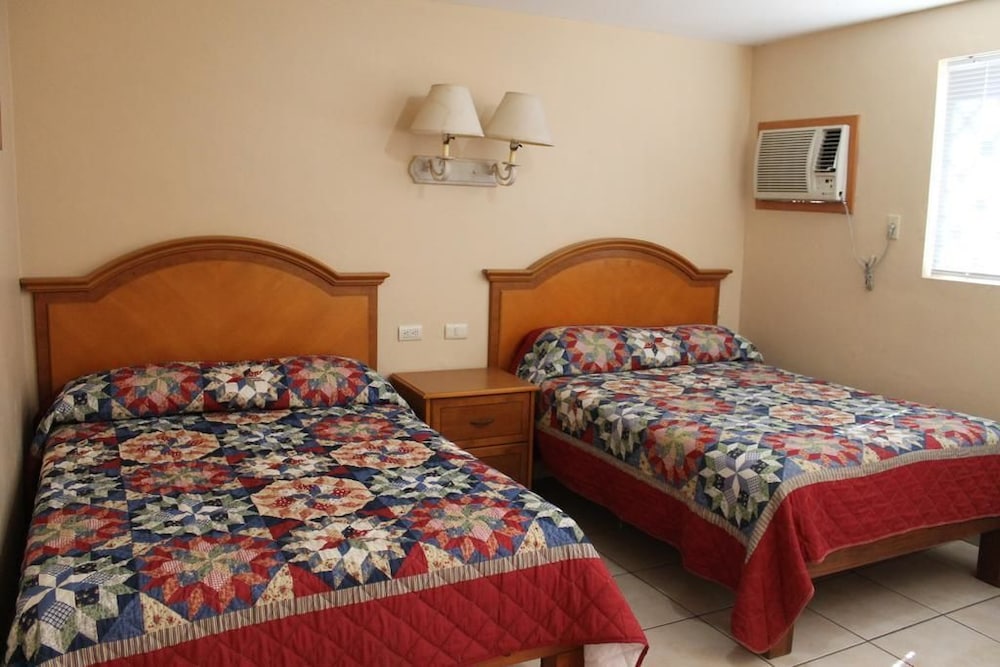 Standard Double Room, 2 Queen Beds