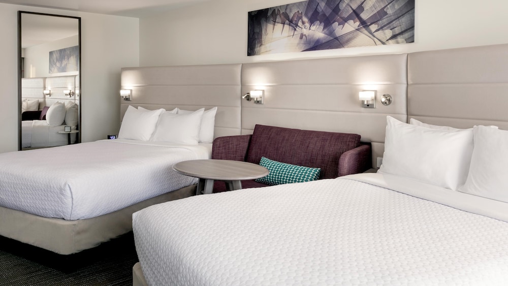 Standard Room, 2 Queen Beds (Worklife) - Photo 4