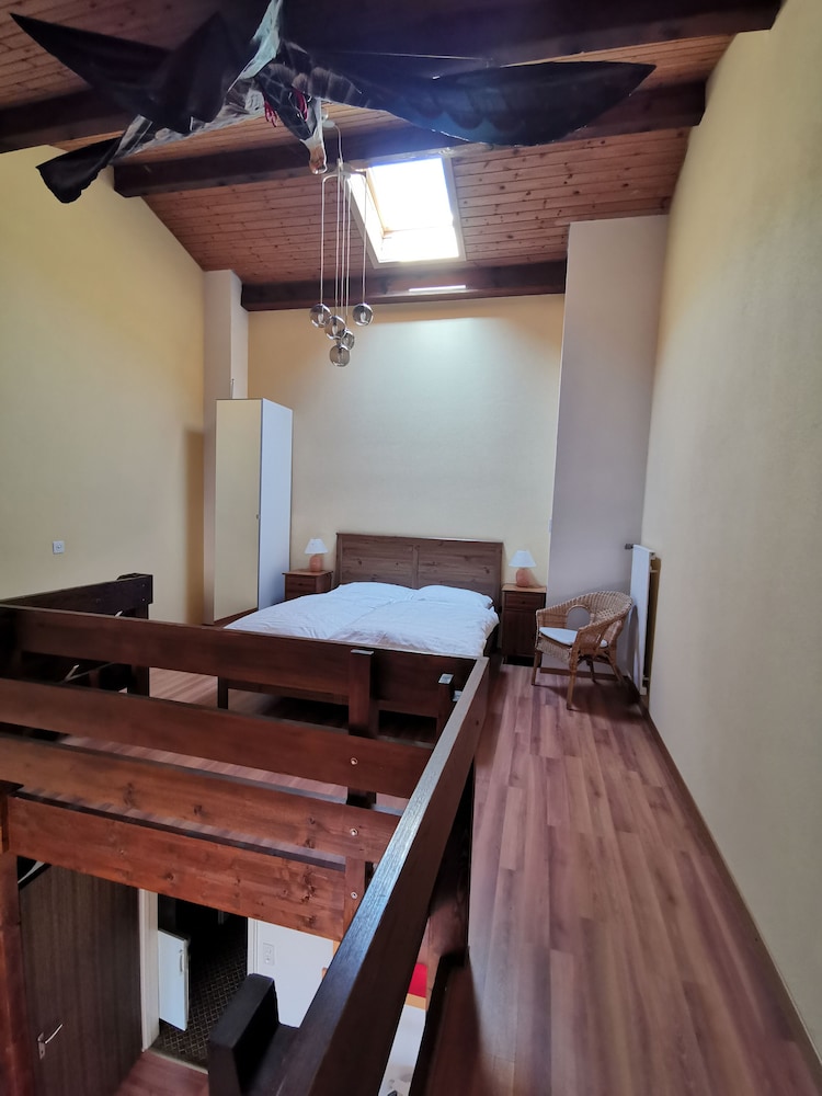 Family Duplex - Photo 5