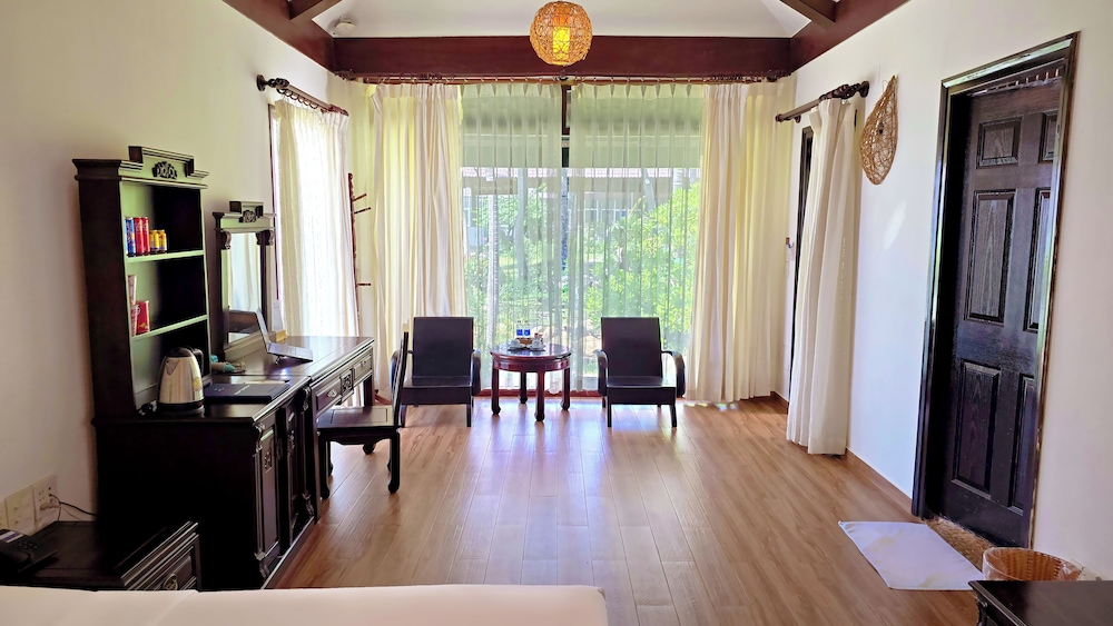 Grand Bungalow, Garden View - Photo 4