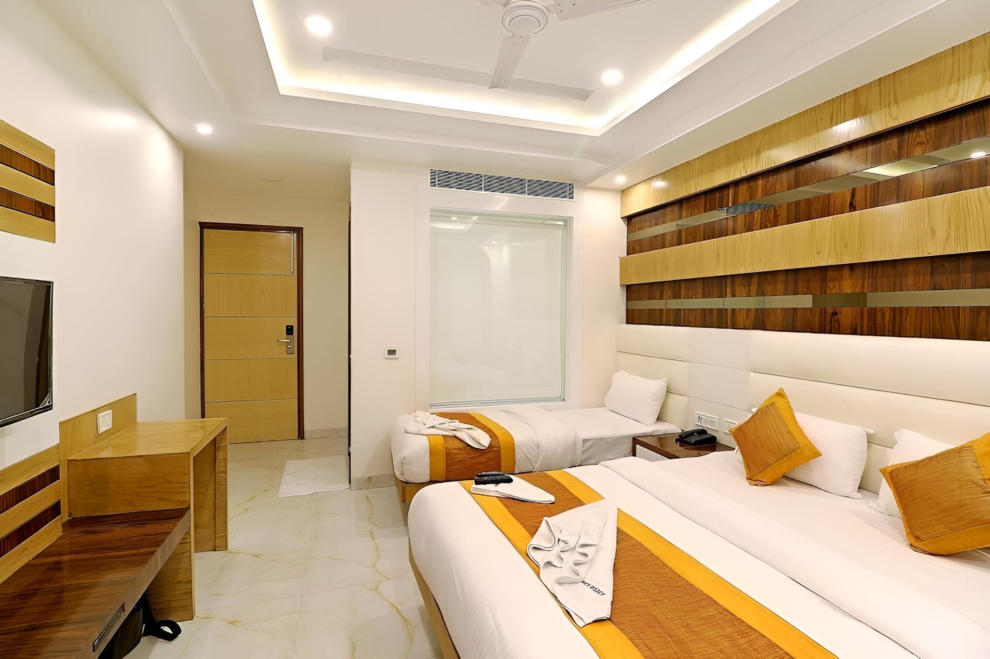 Deluxe Triple Room - Photo 3