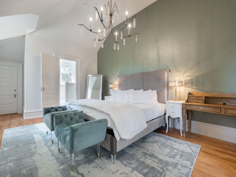 Luxury Room, 1 King Bed