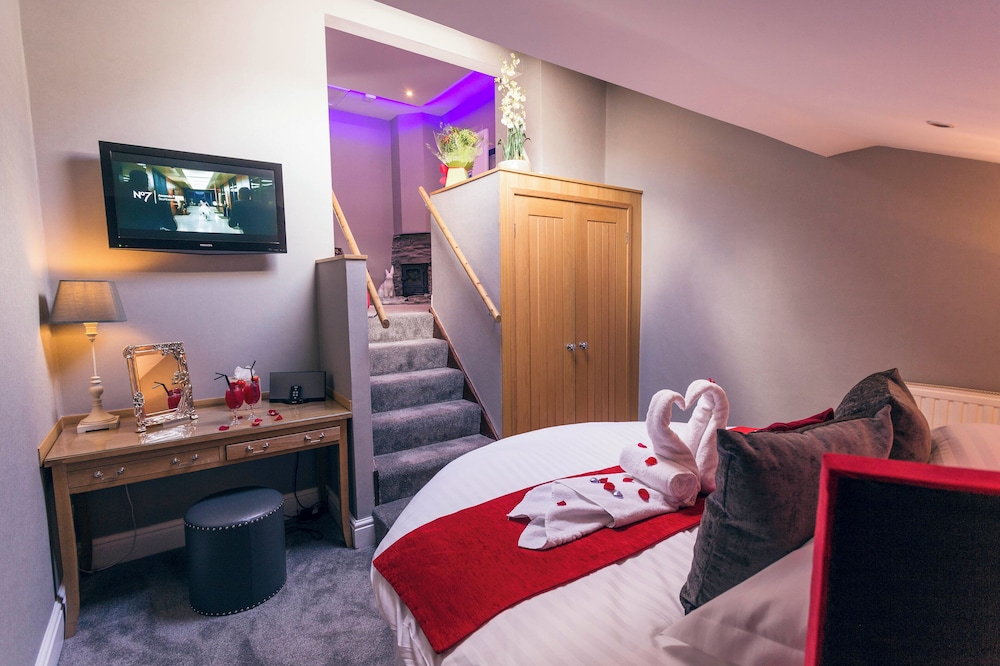 Suite (The Bella)