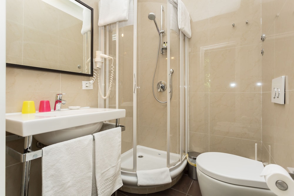 Superior Room - Photo 8