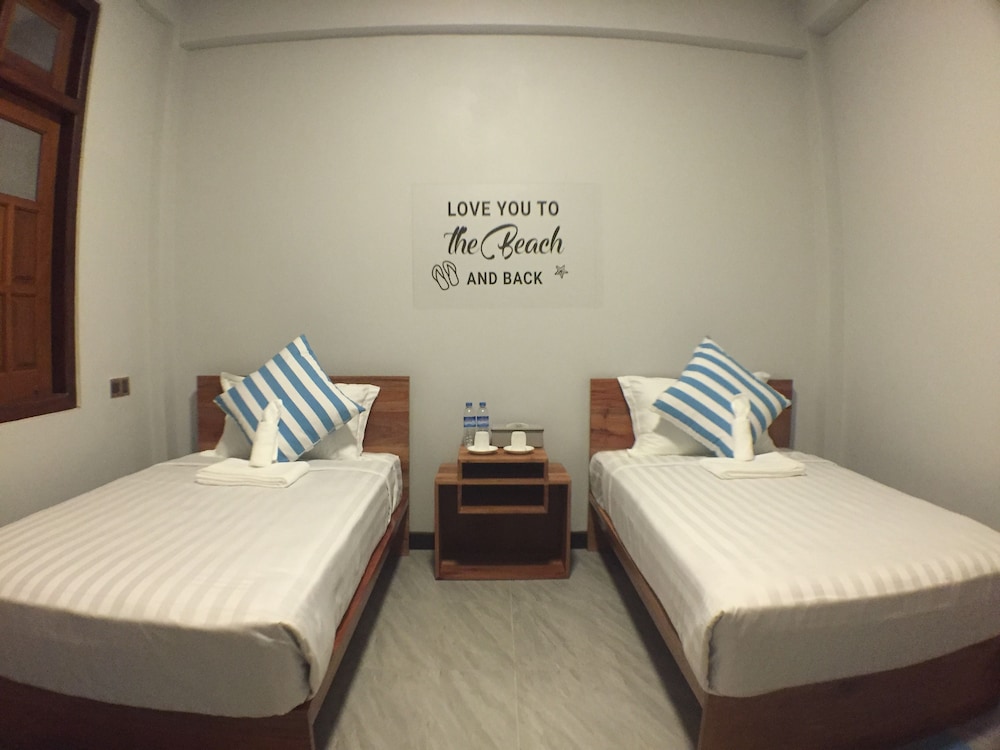Twin Room, Private Bathroom photo 3