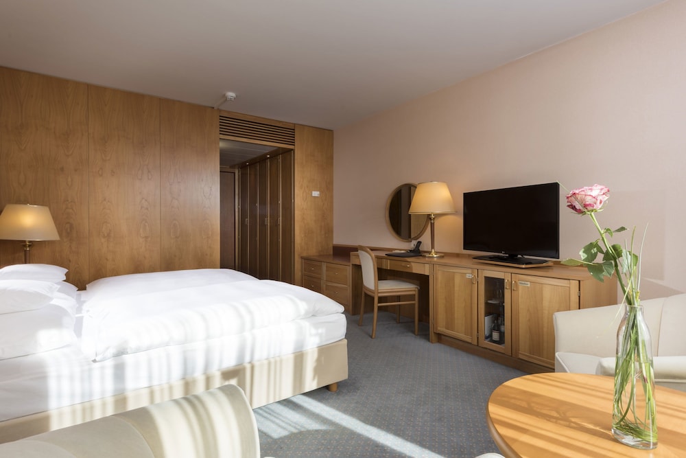 Classic Single Room