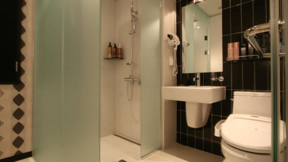 Double Room - Photo 5