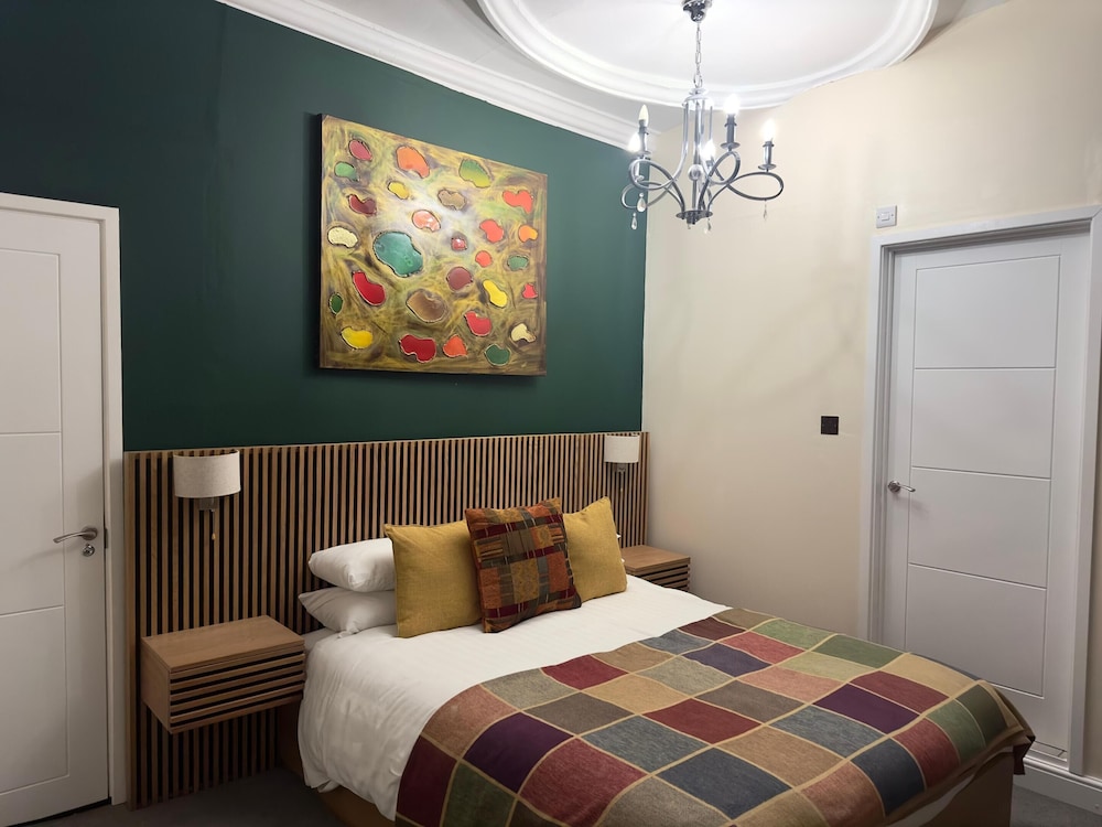 Superior Suite, Ensuite - Photo 1