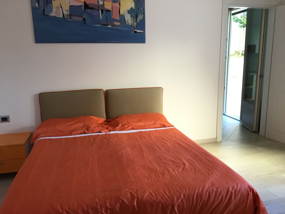 Comfort Apartment photo 1