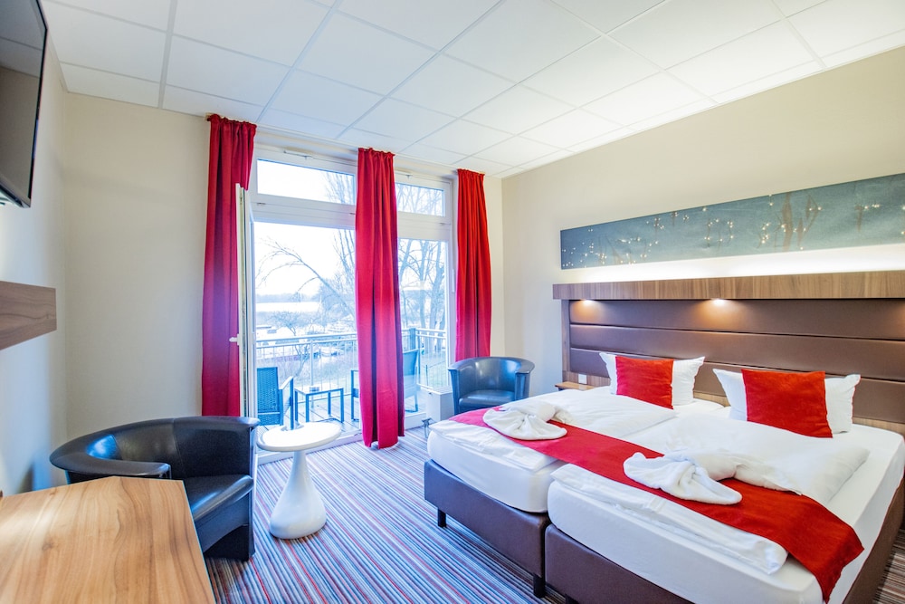 Comfort Double Room, Balcony, Lake View photo 3