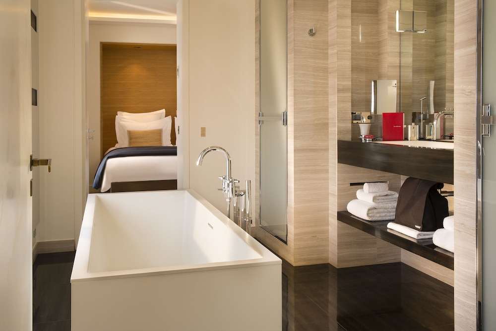 Suite Suite