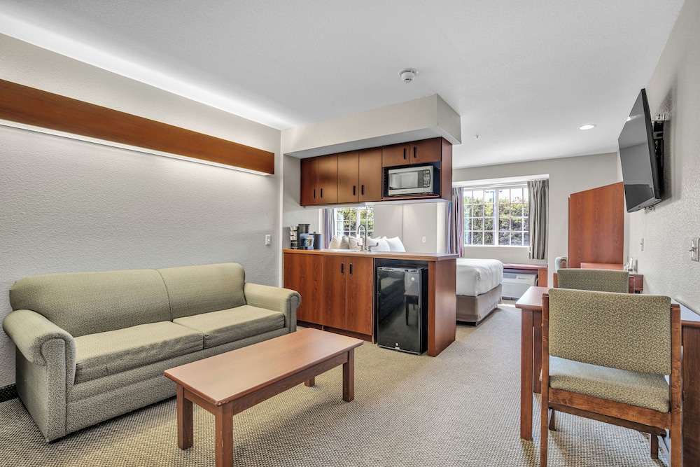 Standard Studio Suite - Photo 6