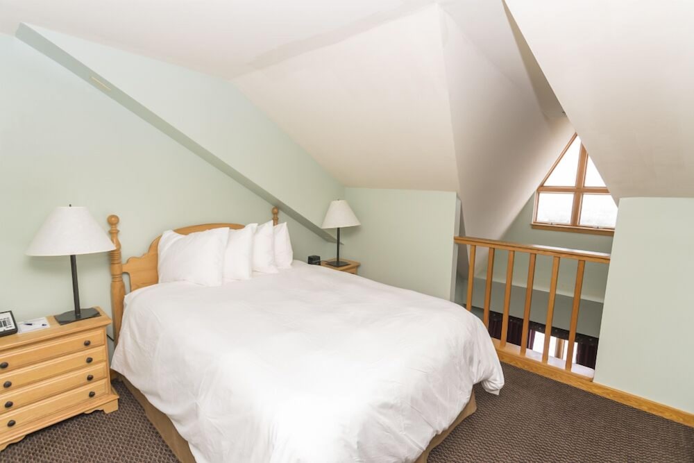 Suite, Multiple Beds - Photo 3