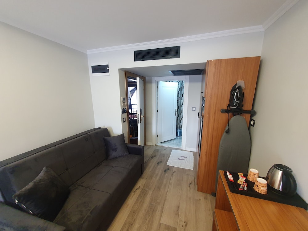 Premium Double Room photo 3