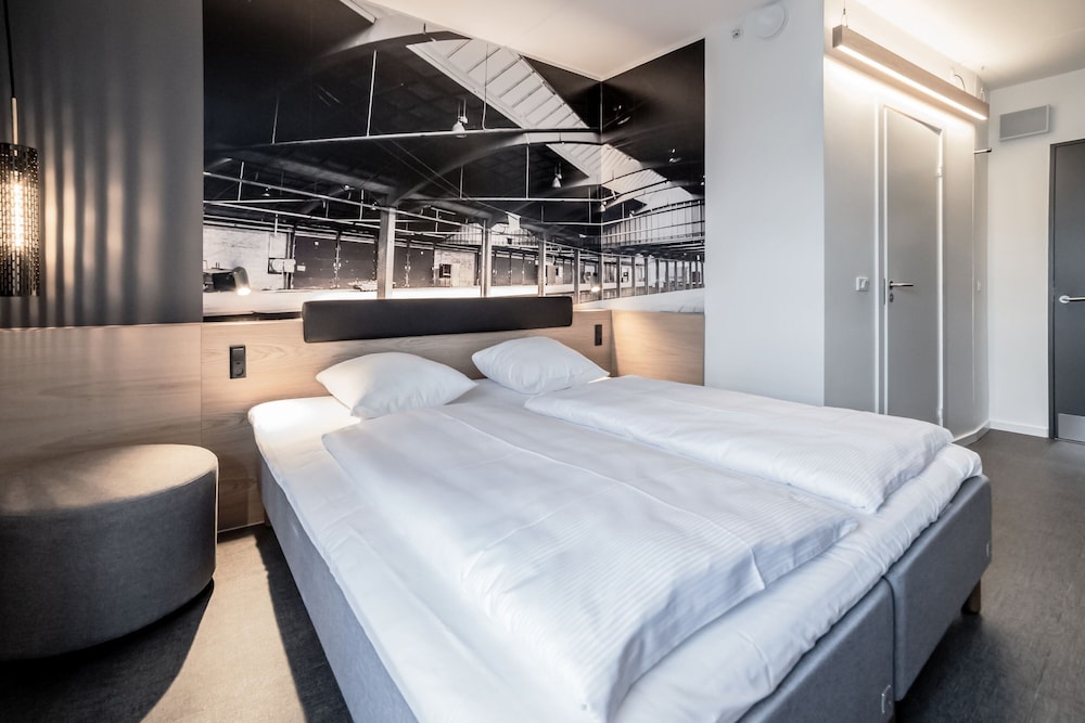 Standard Double Room, 1 King Bed