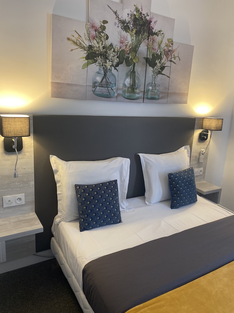 Superior Room - Photo 20