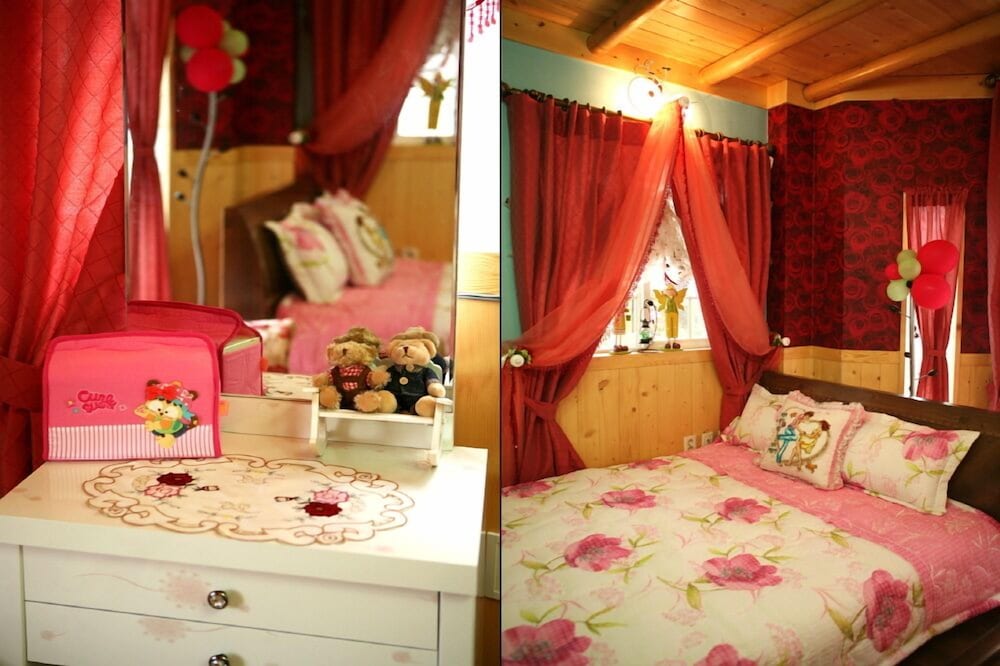 Room (Adam and Eve) photo 3