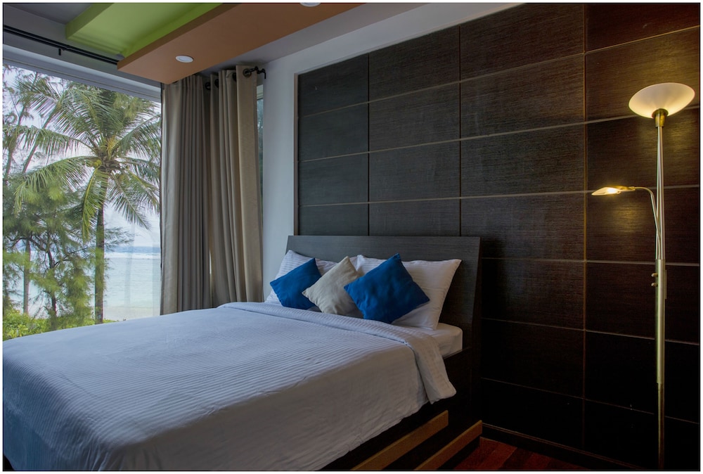 Sea View Deluxe Room photo 2