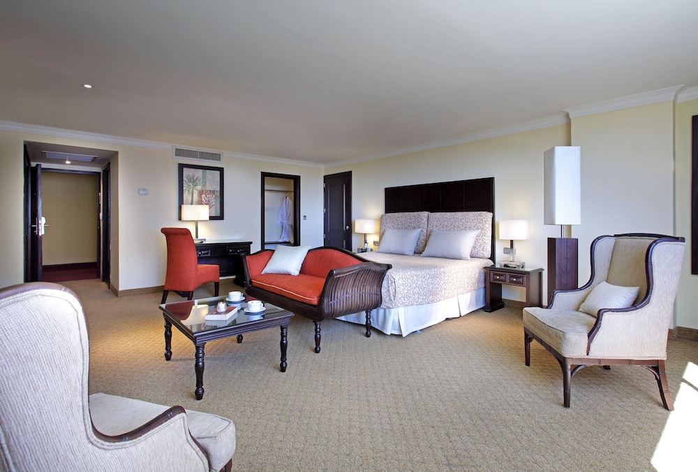 Junior Suite - Photo 1