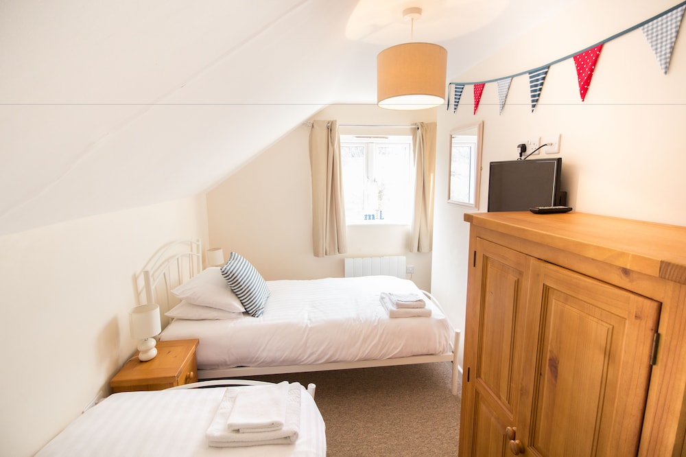 Premier Cottage, 4 Bedrooms photo 2