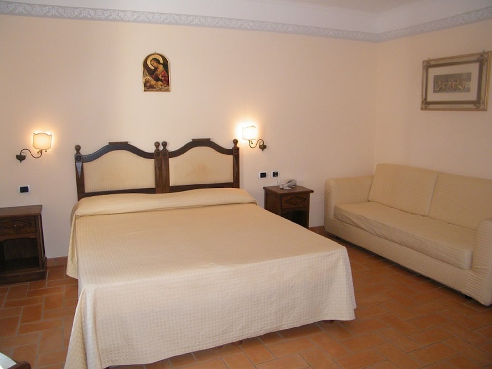 Classic Triple Room, Park View