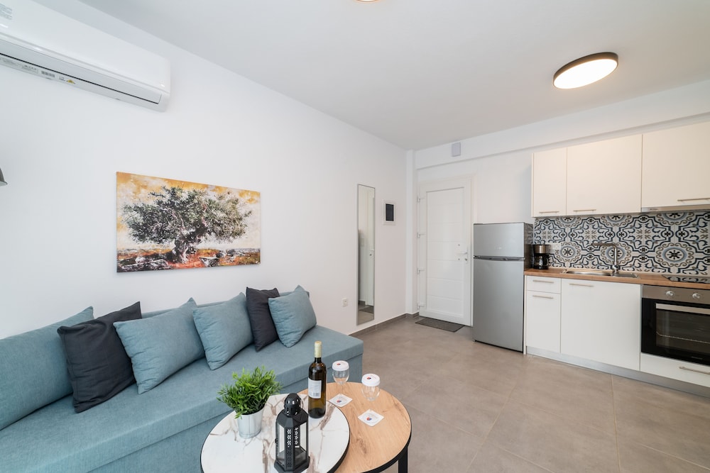 Apartment photo 3