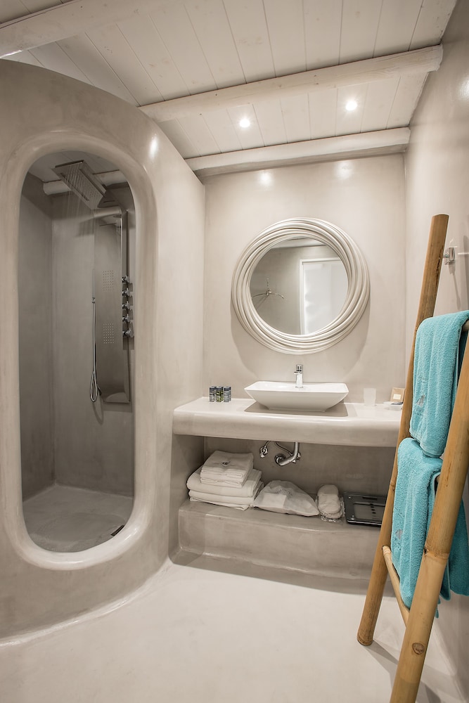 Superior Suite - Photo 2
