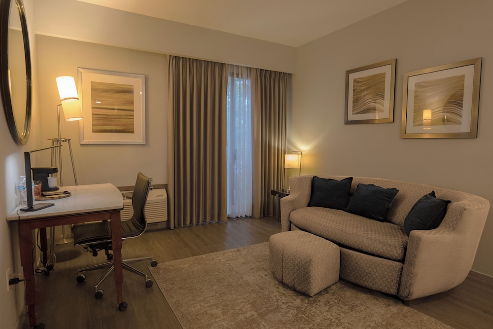 Superior Room, 1 King Bed, Non Smoking - Photo 3