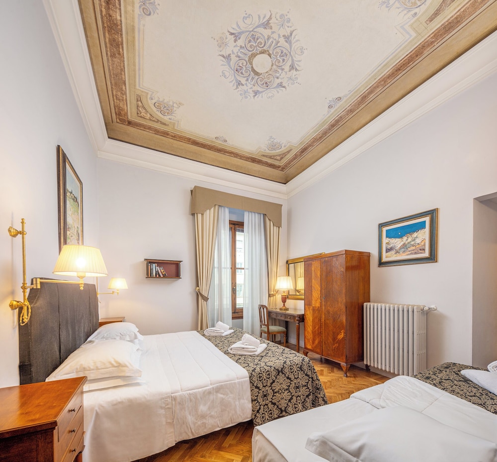 Comfort Triple Room