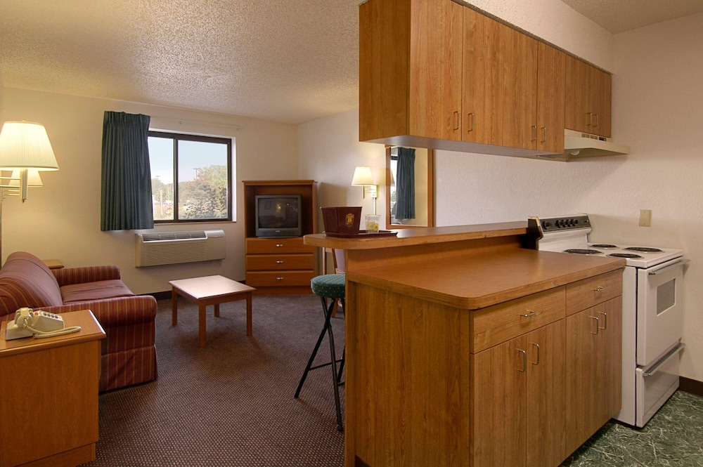 Suite, 1 King Bed, Non Smoking, Kitchen