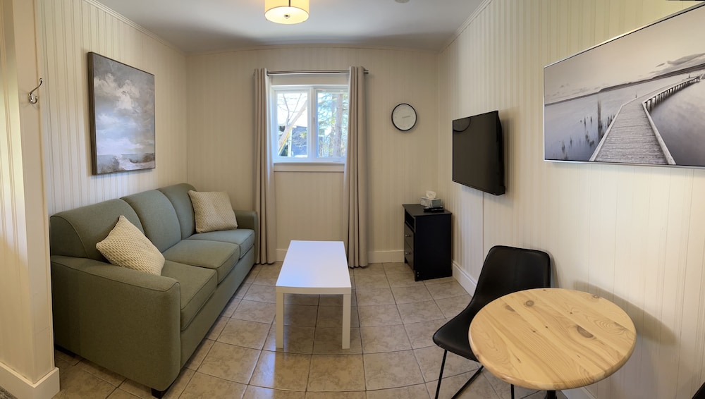 Superior Suite, Ensuite, Garden View (Suite #3) photo 2
