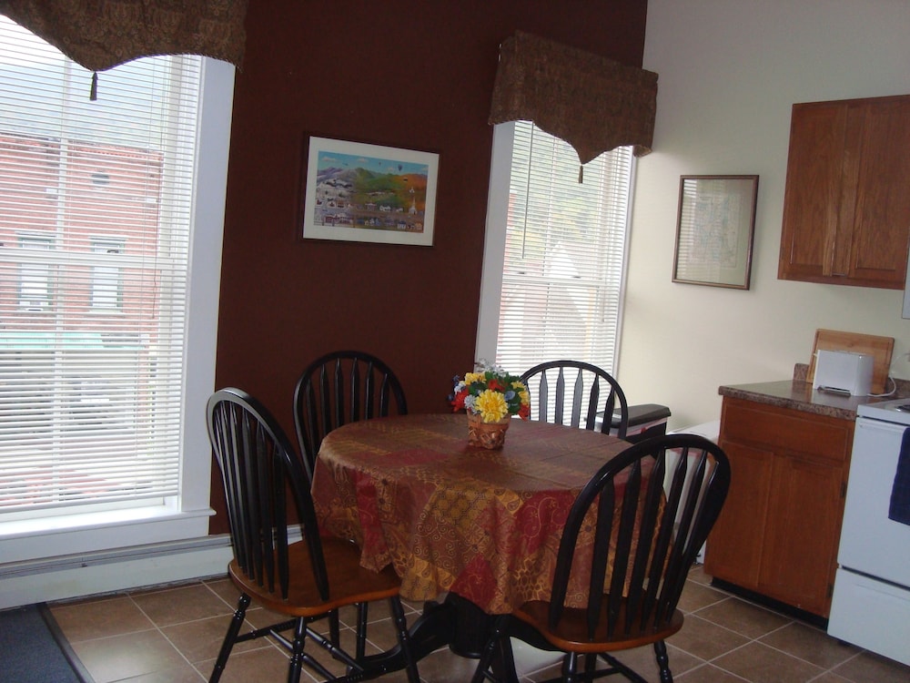 Deerleap Suite photo 3