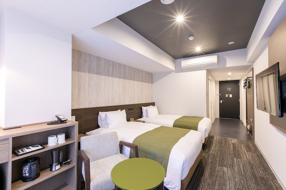 Universal Twin Room - Non-Smoking - Photo 1