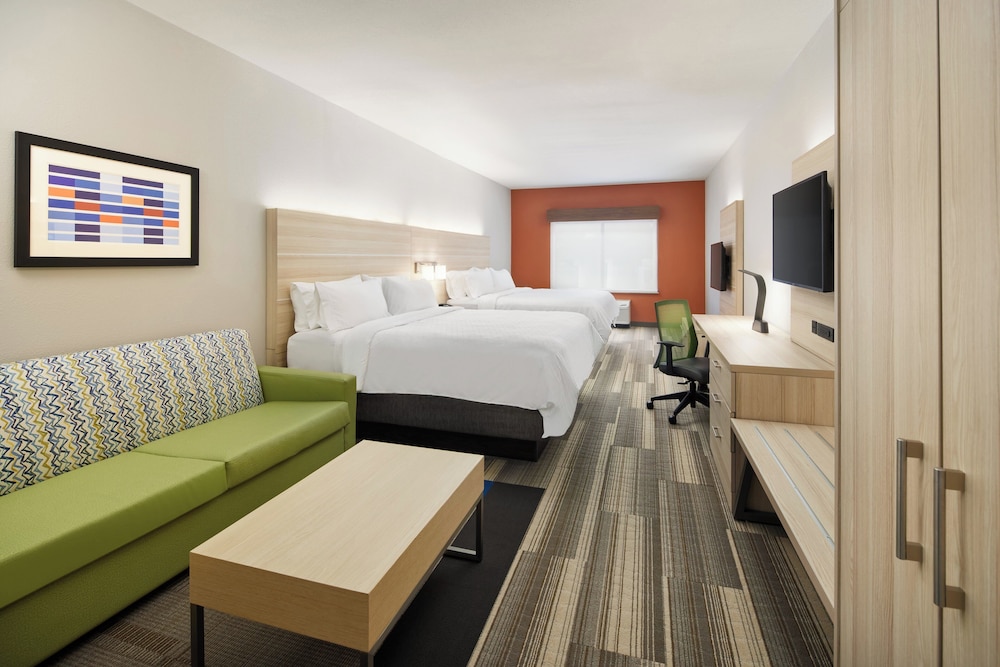 Suite, Multiple Beds (Additional Living Area) - Photo 1