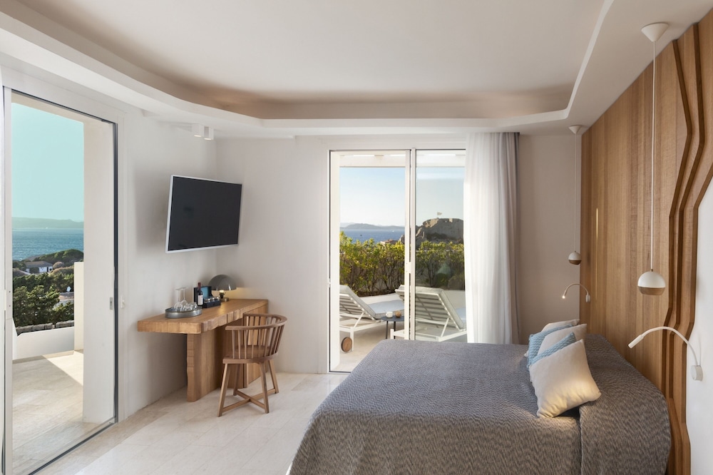 Queen Suite with Sea View photo 3