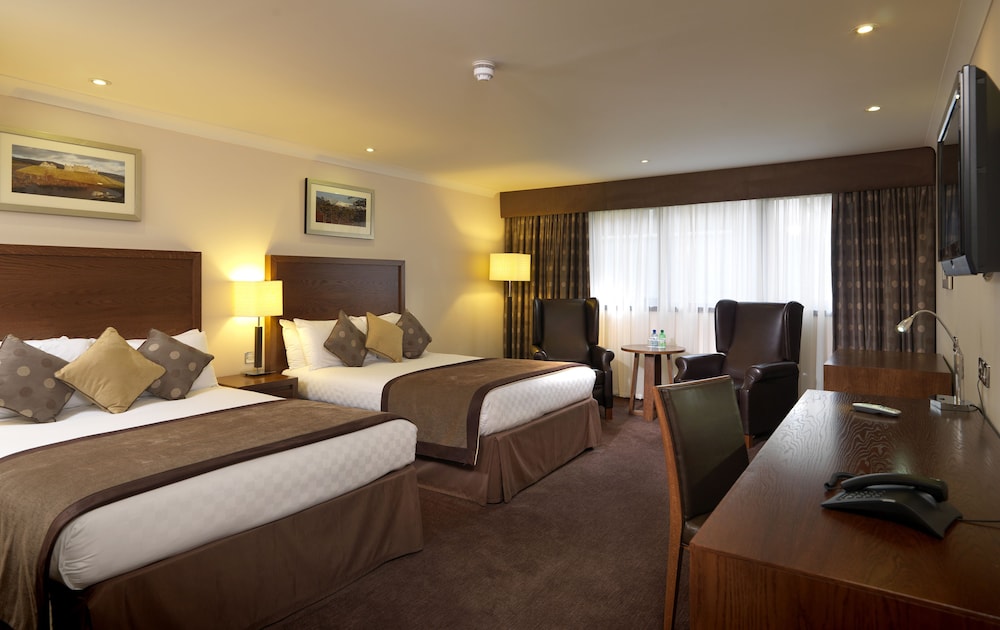 Premium Quadruple Room, 2 Double Beds - Photo 2