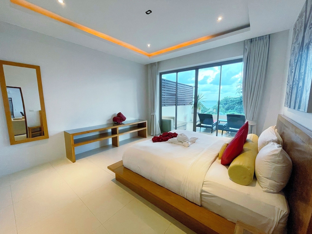 Two Bedroom Private Pool Penthouse - Photo 4