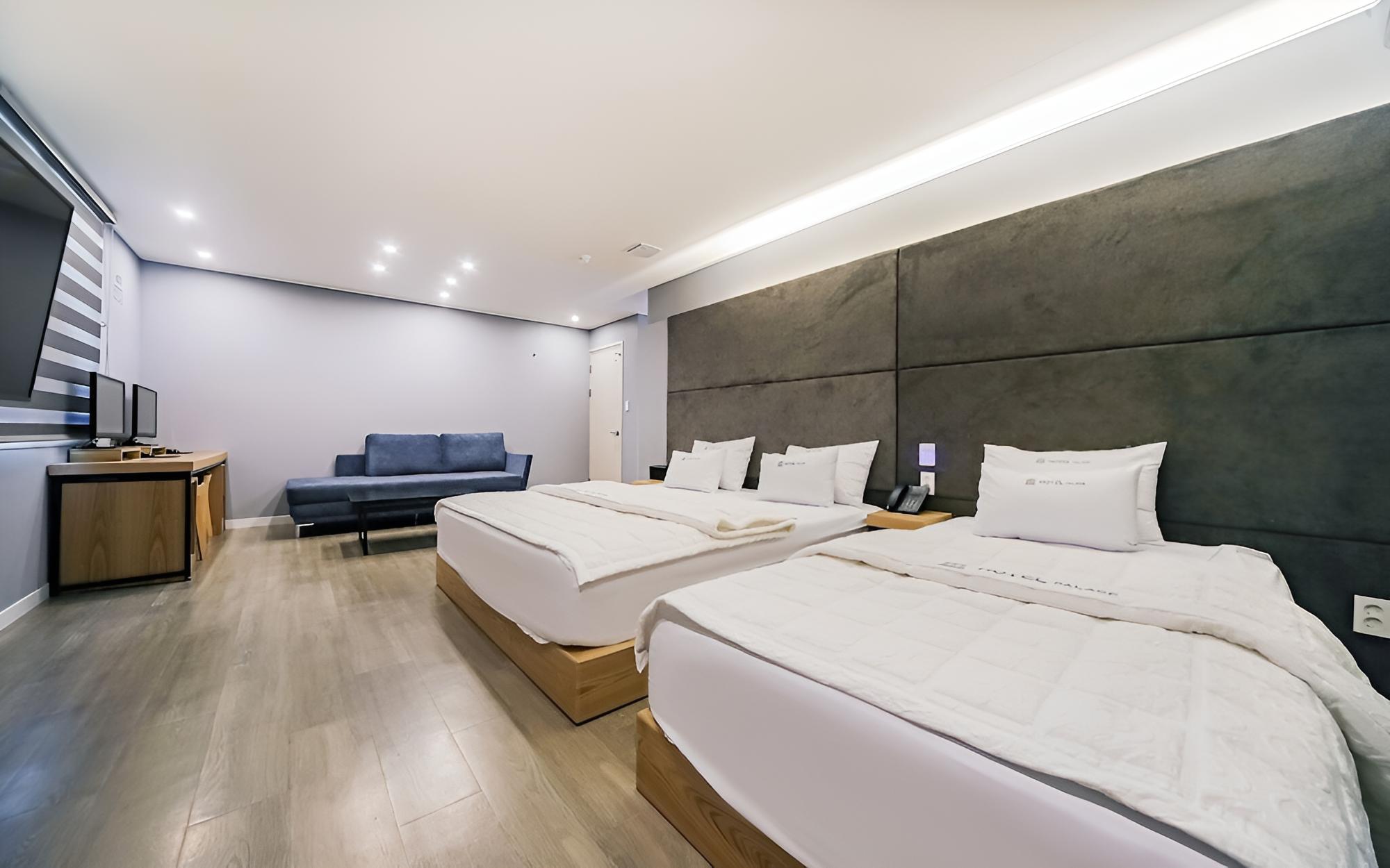 Room (Suite Twin) - Photo 3