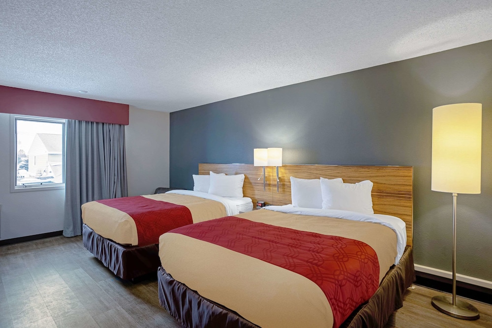Standard Room, 2 Queen Beds, Non Smoking photo 3