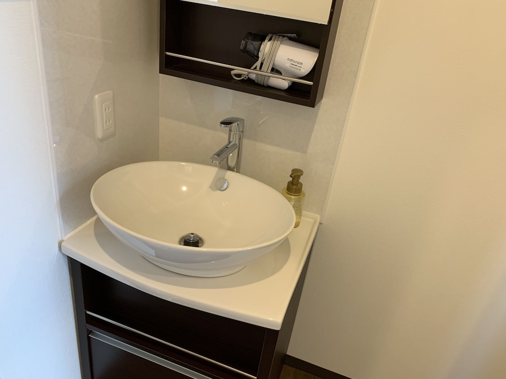 Standard Twin Room - Photo 15