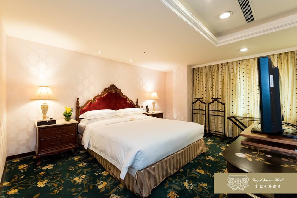 Studio Suite, 1 Bedroom (Royal building) photo 3