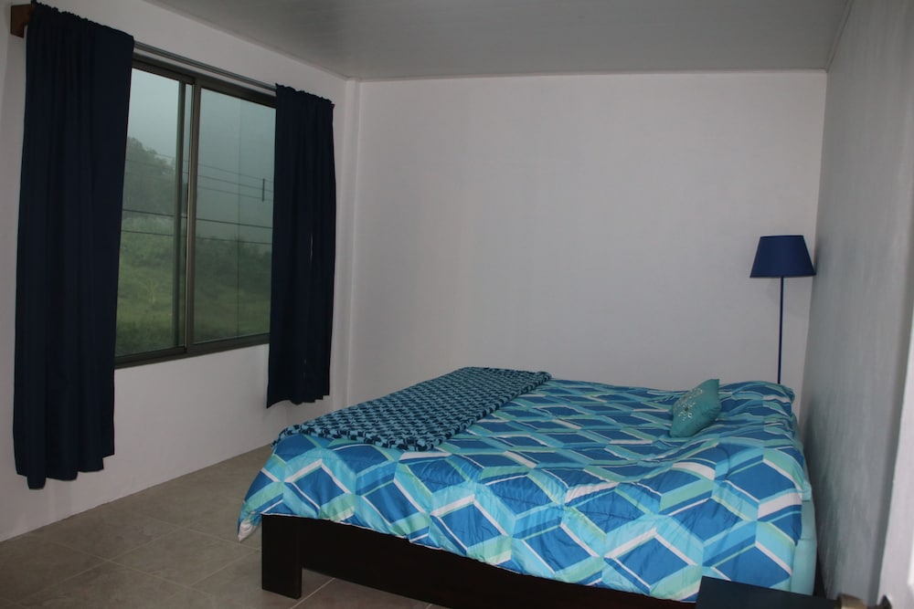 Panoramic Condo, Multiple Beds, Non Smoking, Mountain View photo 1