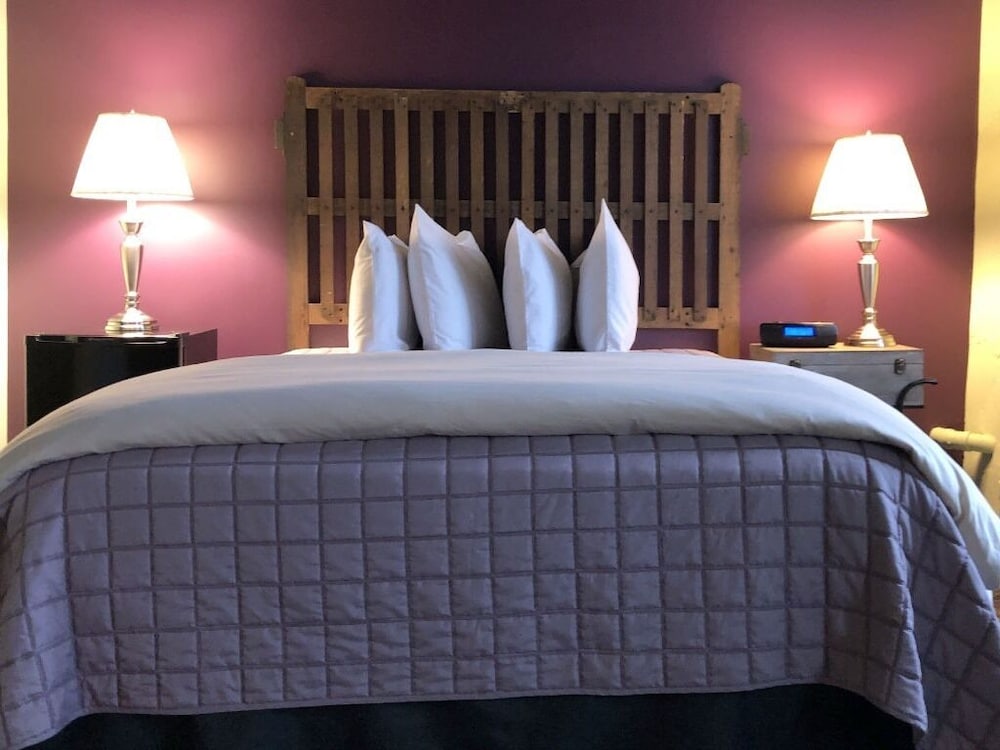 Standard Double Room, River View photo 1