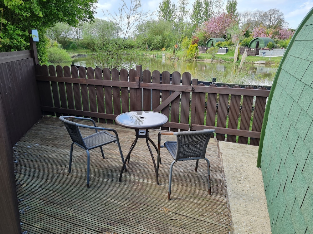 Classic Cabin, Lake View (Barn Owl - Glamping Pod) - Photo 3