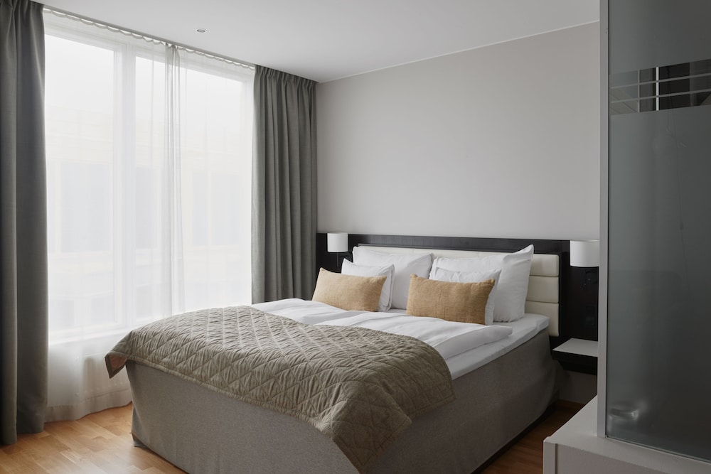 Suite, 1 Double Bed (Spa Fee Not Included)
