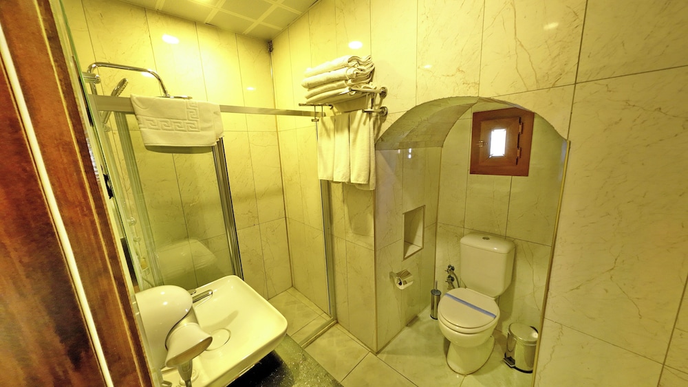 Standard Quadruple Room - Photo 2