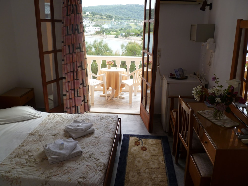 Standard Room, Beach View photo 3