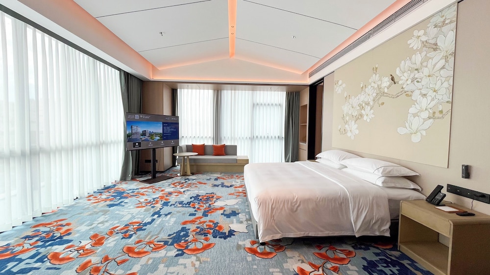Standard Suite, Balcony, Garden View