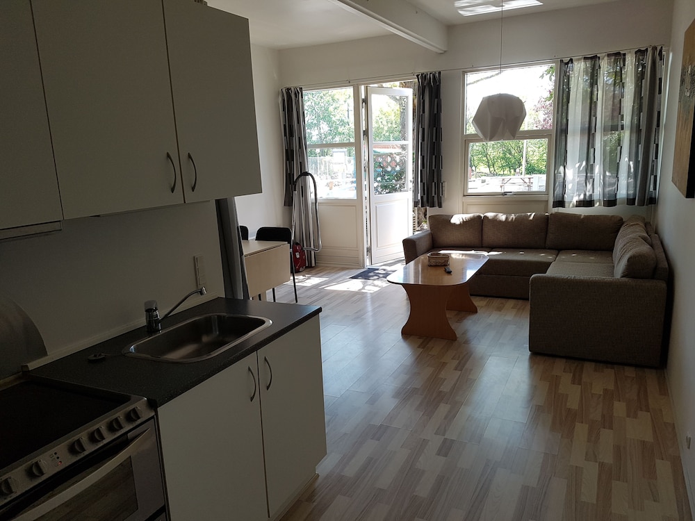 Apartment, 1 Bedroom, Kitchen, Pool View photo 2