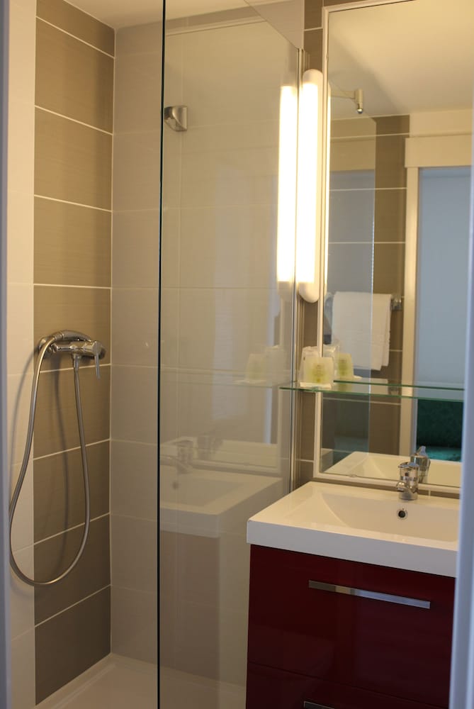 Double Room - Photo 10